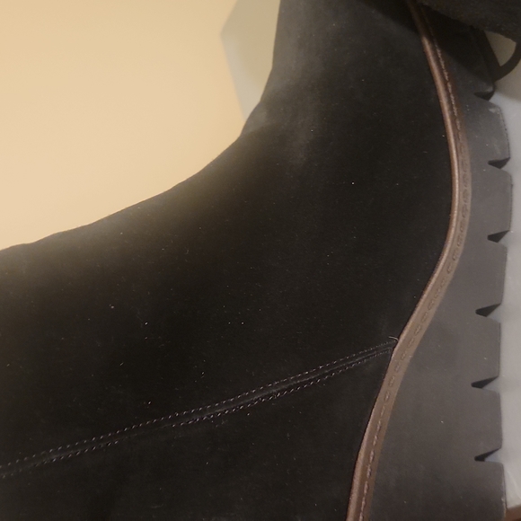 Black suede low boots. Great grip soles. - Picture 2 of 5